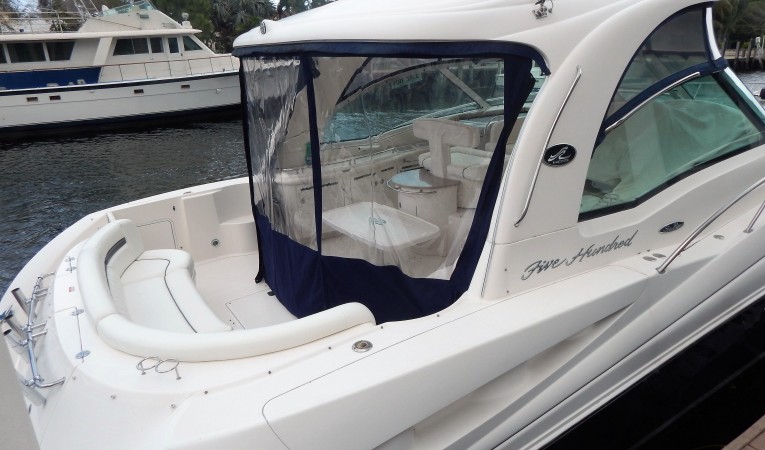 50 Sea Ray Aft view