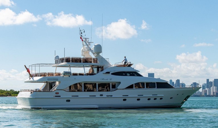 100 Benetti 