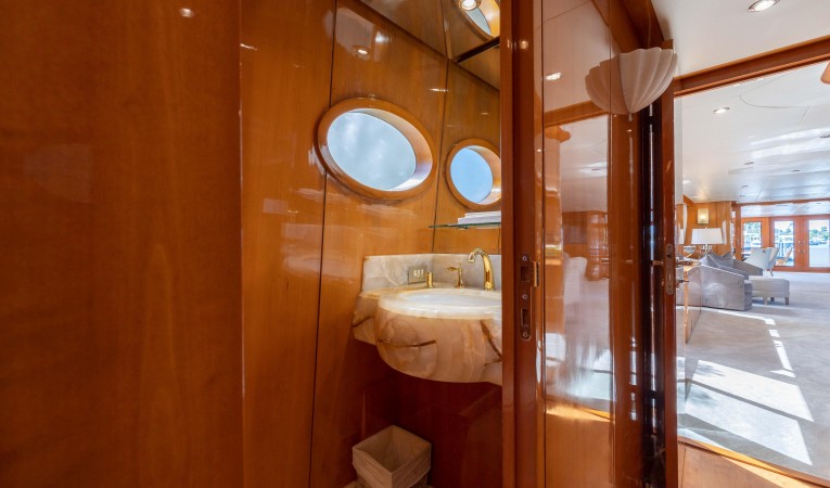 139 Abeking & Rasmussen 