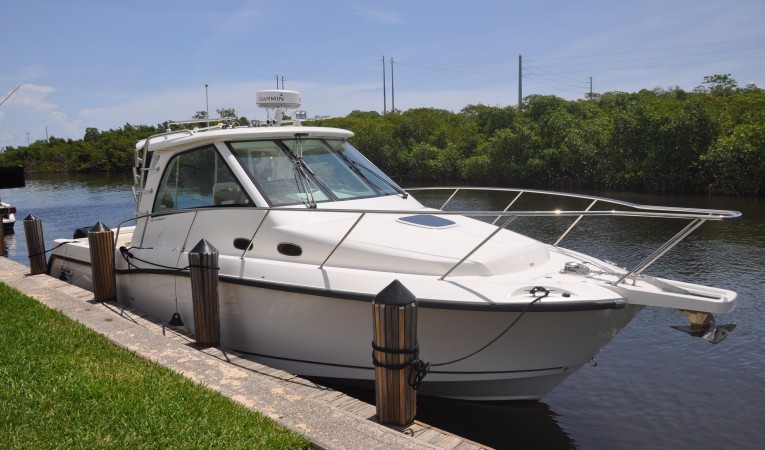 34 Boston Whaler 