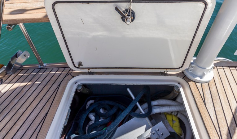 60 Farr Stern Lazzarets