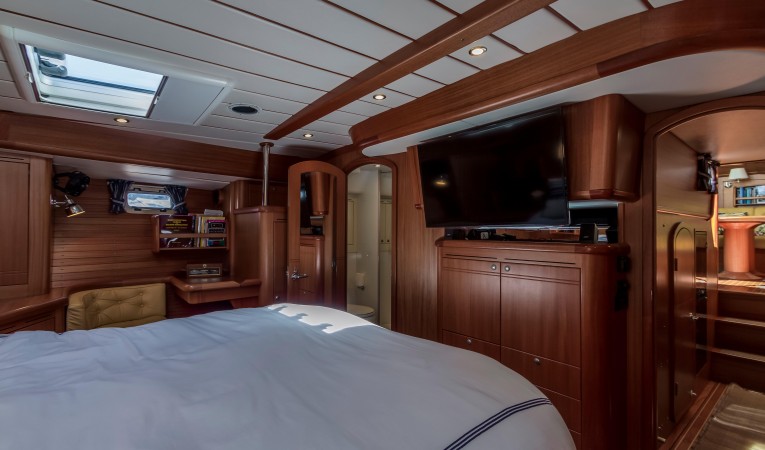 60 Farr Master Cabin Forward