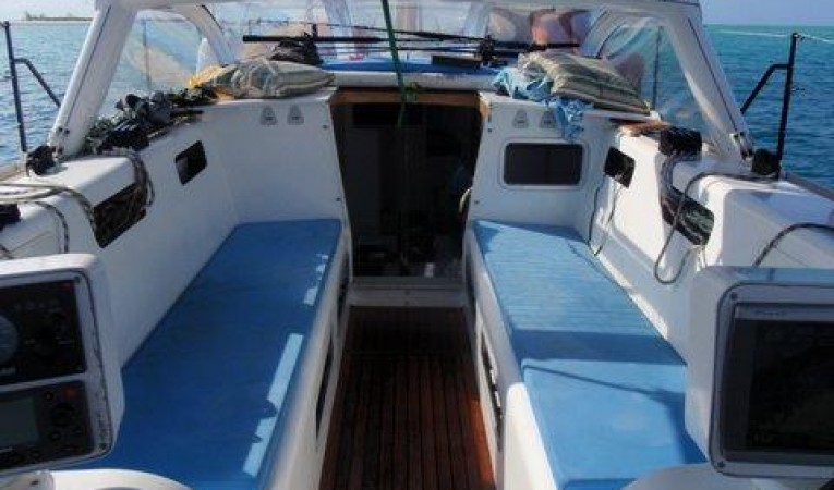 48 Berckemeyer Facing bow