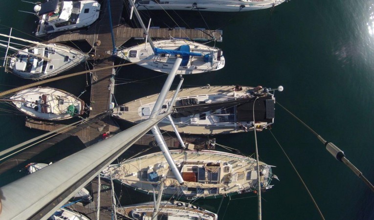 48 Berckemeyer Top of mast