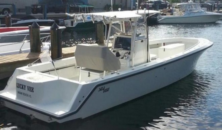 32 SeaVee 