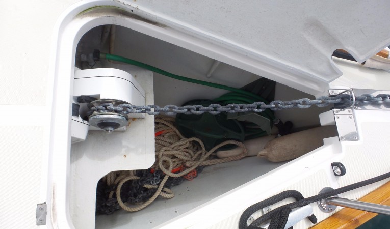 40 J Boats Anchor Windlass