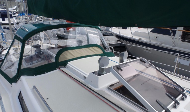 40 J Boats Wave stopping dodger