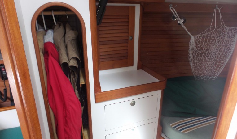 40 J Boats Quarter berth lockers