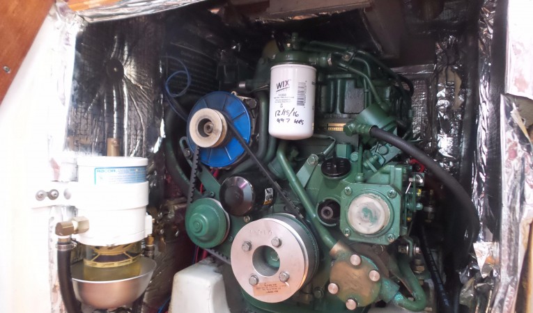 40 J Boats Volvo engine