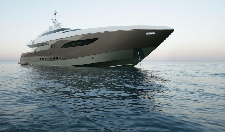 132 Tamsen Yachts Starboard profile