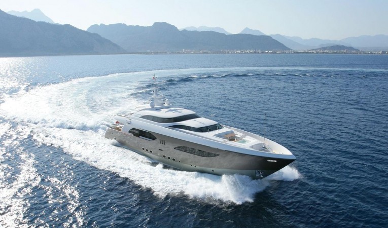 132 Tamsen Yachts Starboard running shot