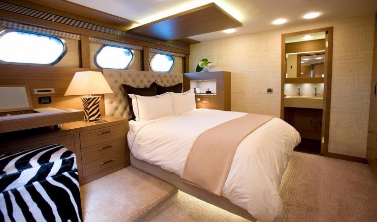 132 Tamsen Yachts Guest stateroom