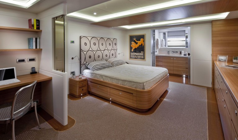 86 Cantiere delle Marche Master Stateroom