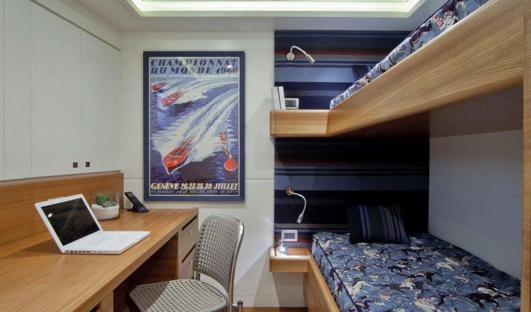 86 Cantiere delle Marche Twin Guest Stateroom