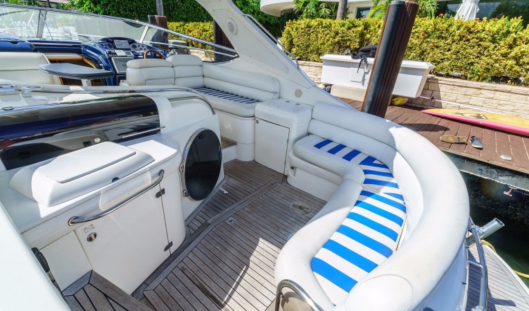 41 Sealine Cokcpit Seating