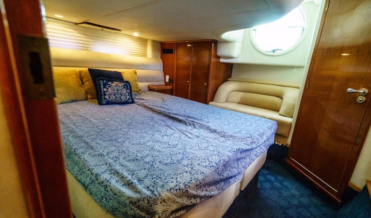 41 Sealine Master Stateroom
