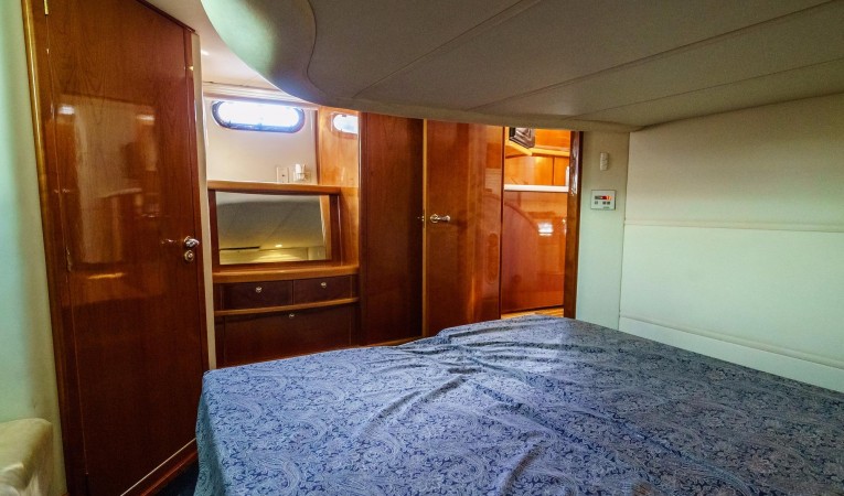 41 Sealine Master Stateroom