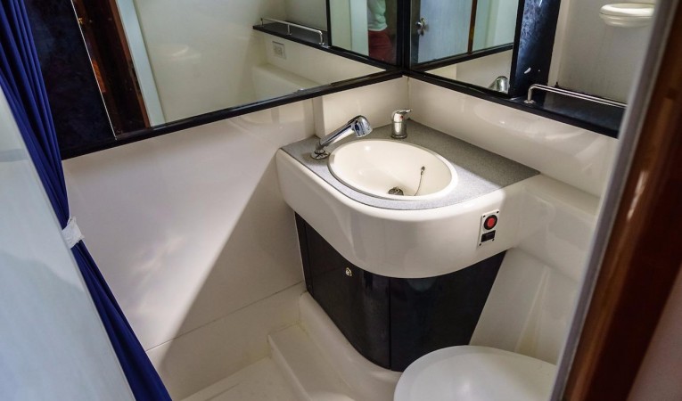 41 Sealine Master Head