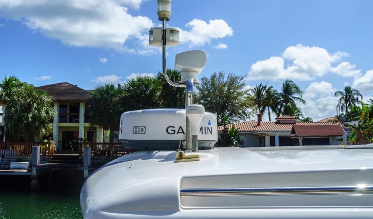 41 Sealine Radar Arch