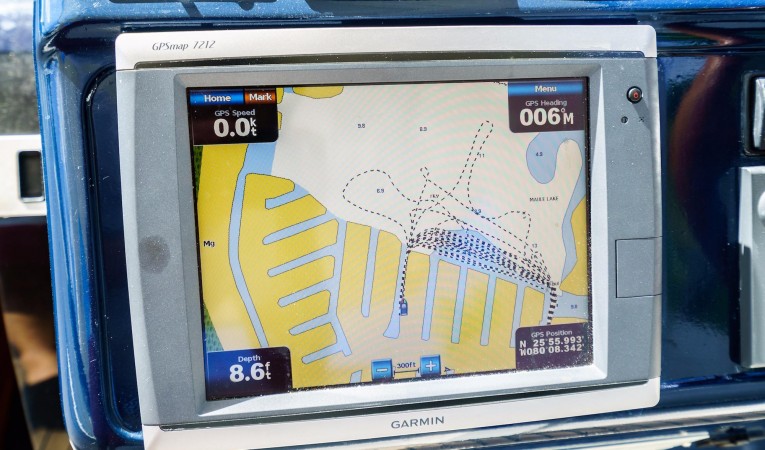 41 Sealine GPSmap 7212