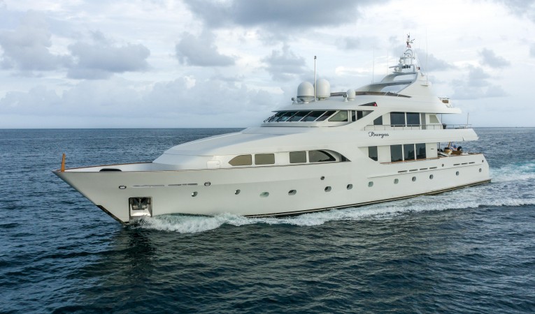 136 Intermarine 
