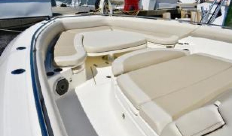 42 Boston Whaler 