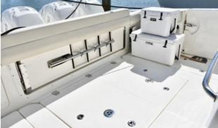 42 Boston Whaler 