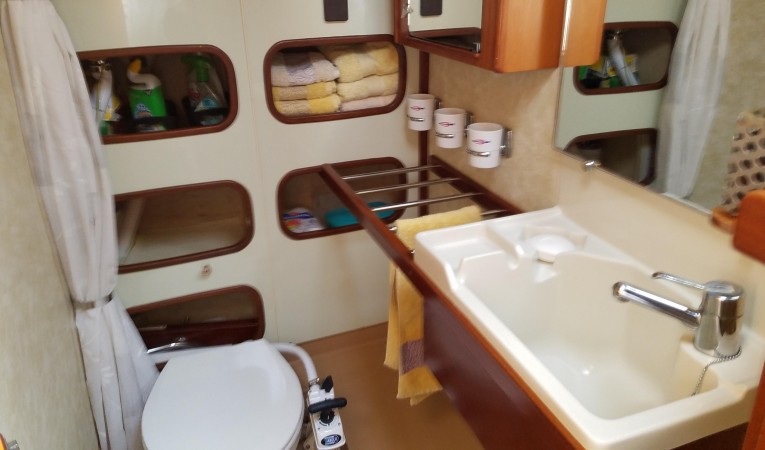 52 Amel Forward Head