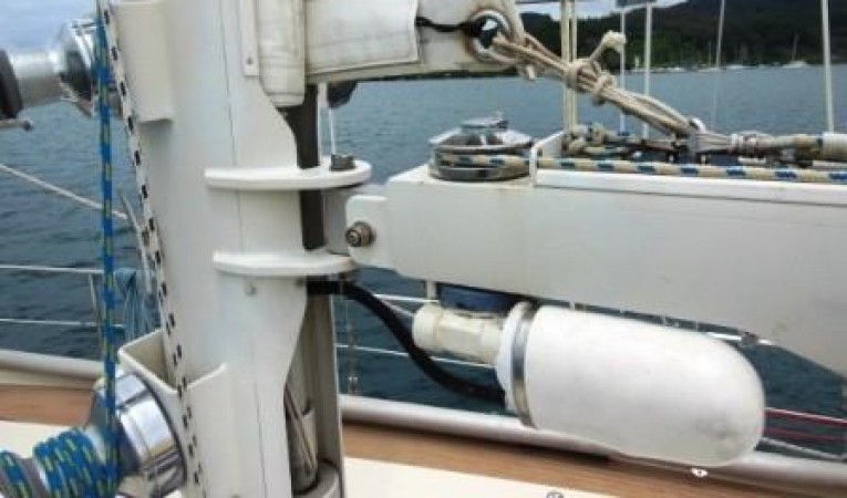 52 Amel Main Mast Furling system