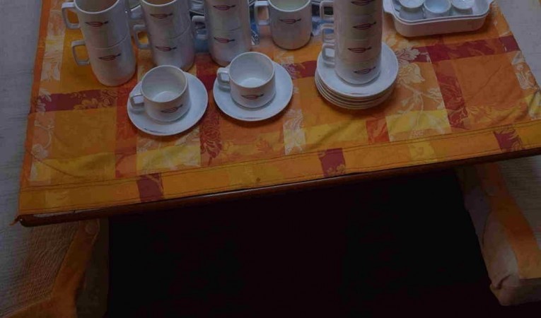 52 Amel Amel dishware