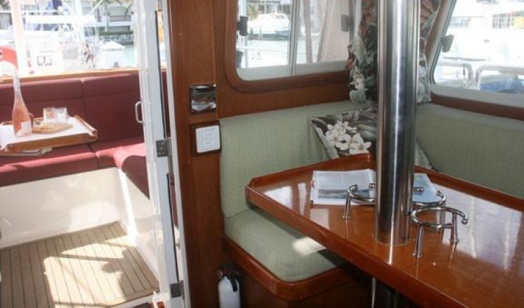 52 Seahorse Door to cockpit