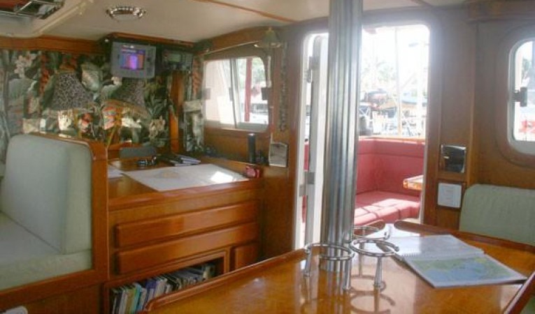 52 Seahorse Pilothouse Starbd side