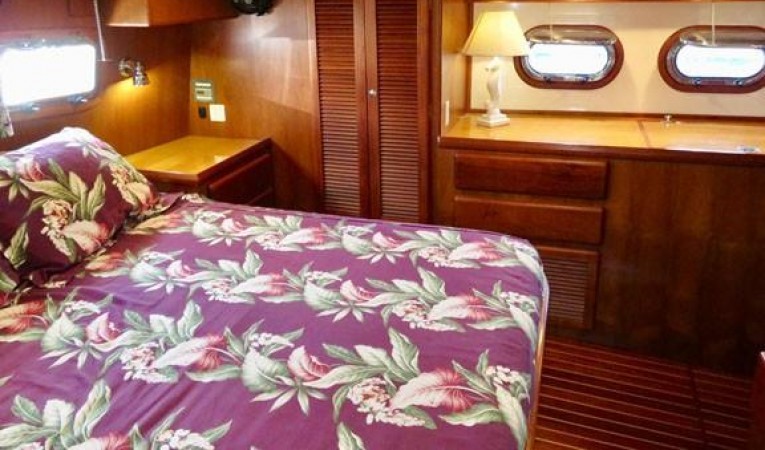 52 Seahorse Master cabin-4