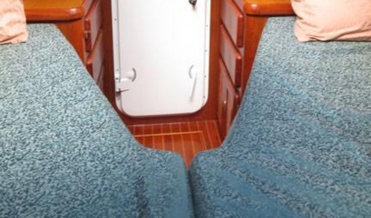 52 Seahorse Forward cabin -2