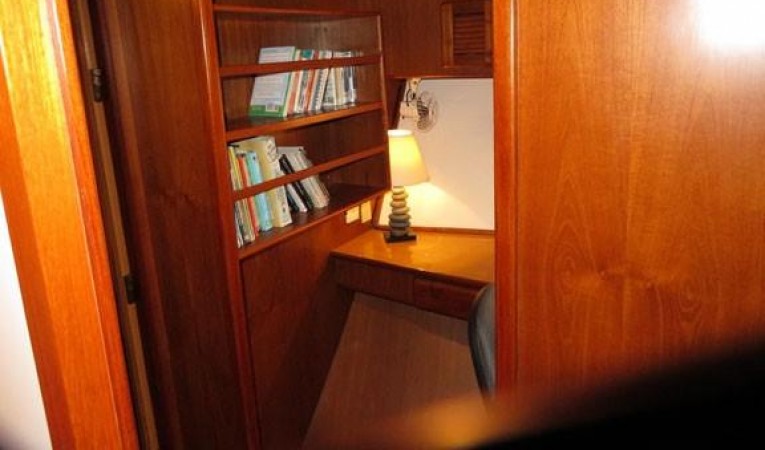 52 Seahorse Office-2