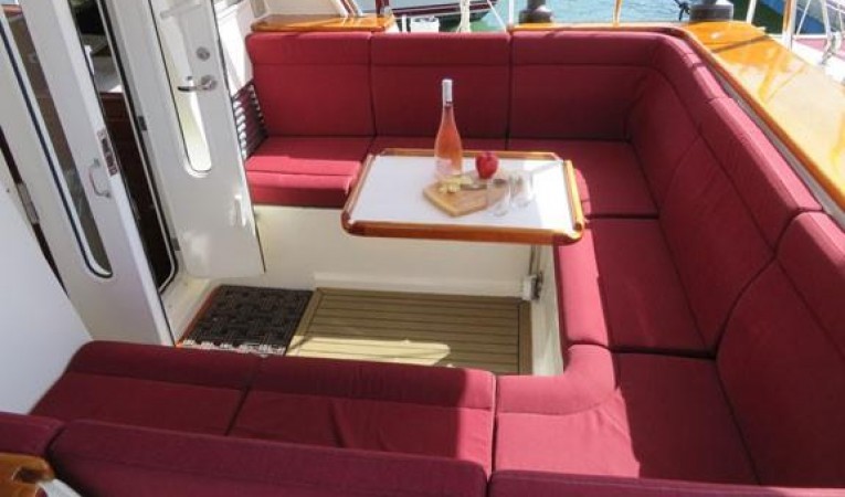 52 Seahorse Cockpit-3