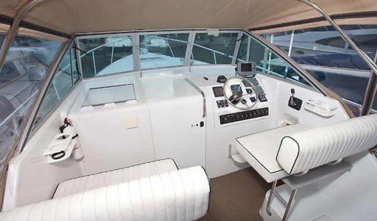 30 Mainship another view forward