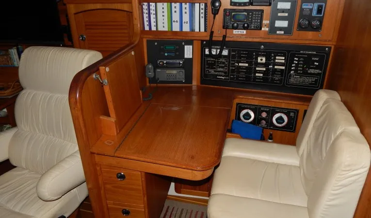 47 Catalina Nav Station