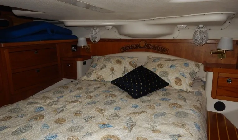 47 Catalina Aft Cabin-3