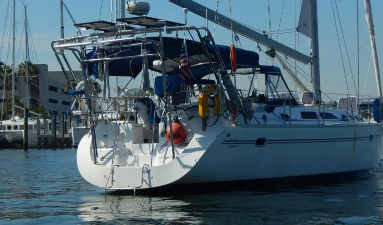 47 Catalina Aft view of vessel