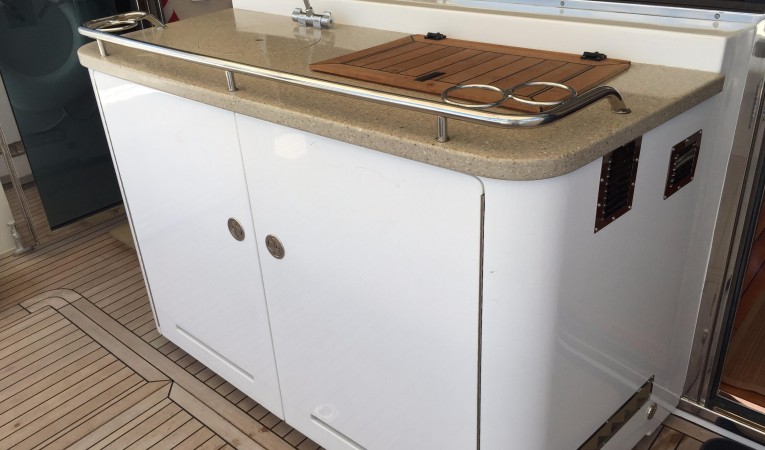 54 Savannah Cockpit Galley