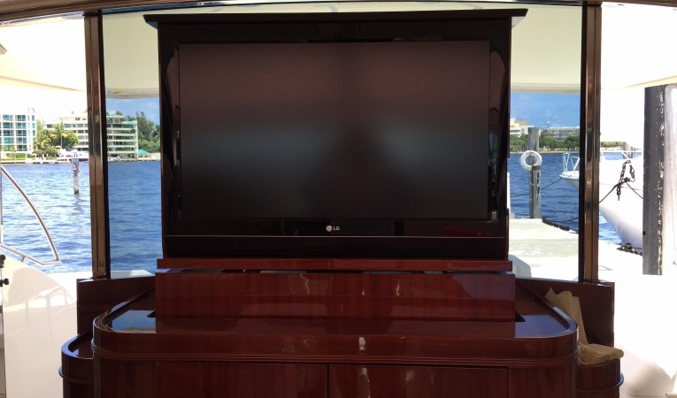 54 Savannah Upper Salon Entertainment