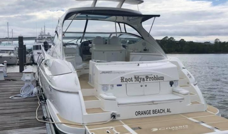 56 Cruisers Yachts 