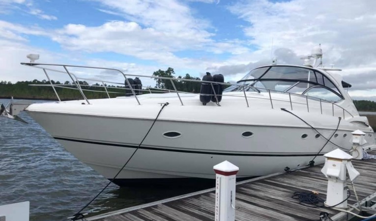 56 Cruisers Yachts 