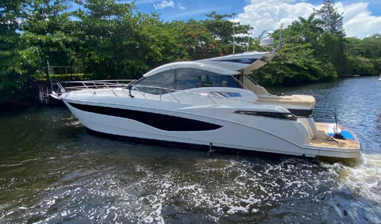 48 Galeon 
