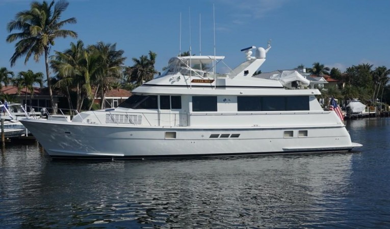 70 Hatteras 