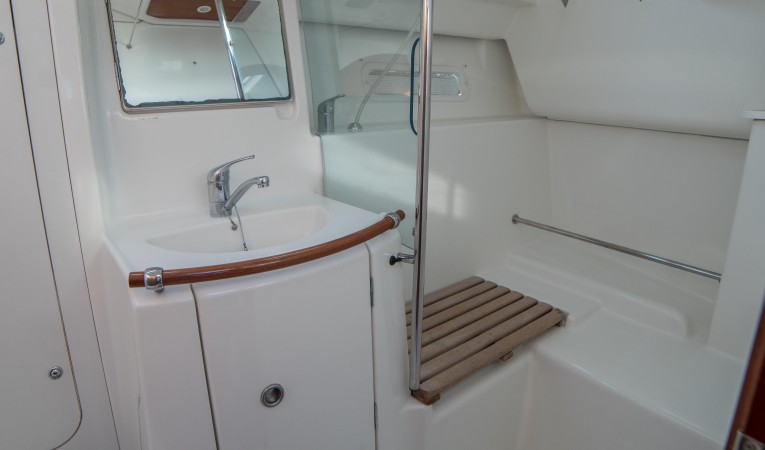 37 Beneteau 