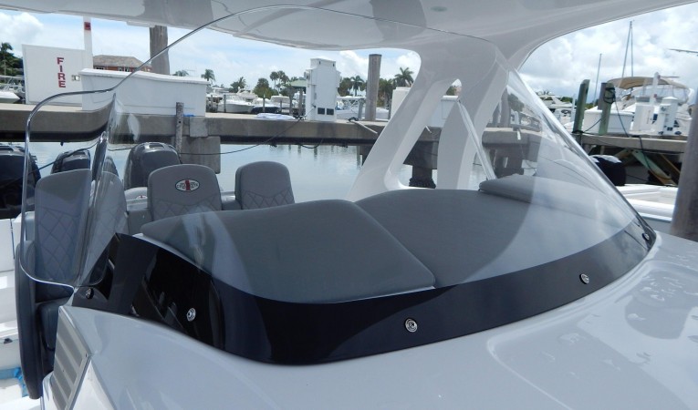 39 Cigarette Racing Aircraft Grade Windshield