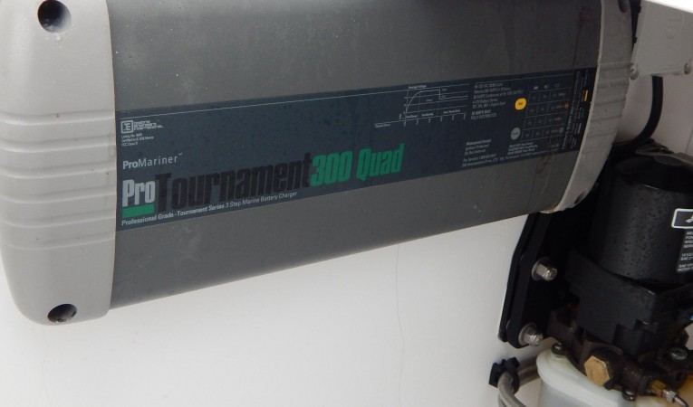 39 Cigarette Racing On Demand Charger