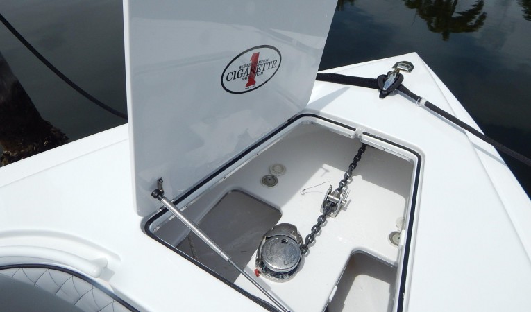 39 Cigarette Racing Covered Windlass System